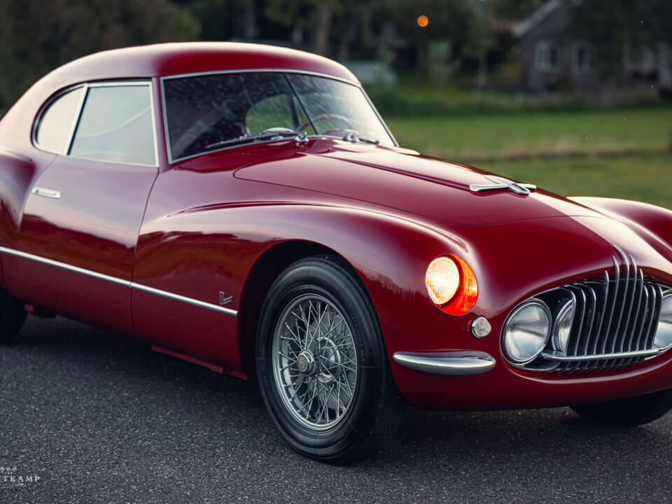 Bild 13/19 von FIAT 8V (1953)