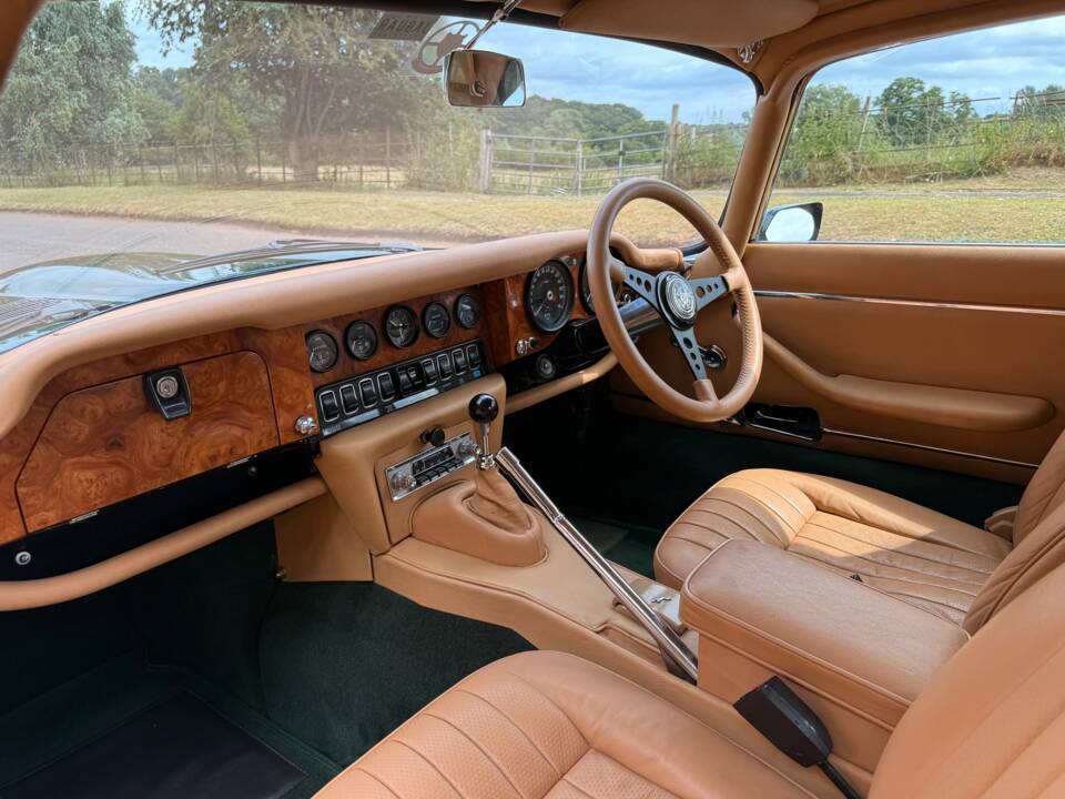 Afbeelding 7/17 van Jaguar E-Type V12 (2+2) (1973)
