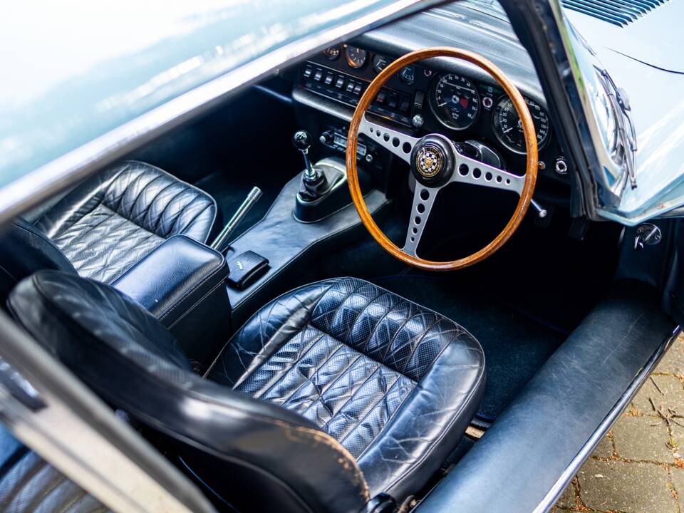 Bild 33/50 von Jaguar E-Type (2+2) (1969)