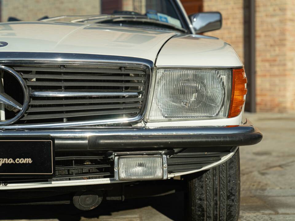 Bild 23/50 von Mercedes-Benz 280 SL (1989)