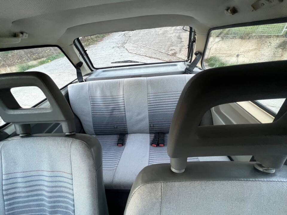 Bild 6/11 von Opel Corsa 1.2 (1988)