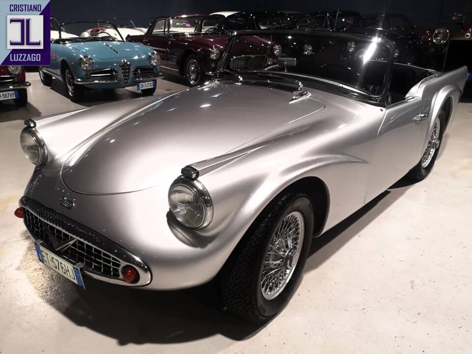Image 3/37 of Daimler SP 250 (1960)