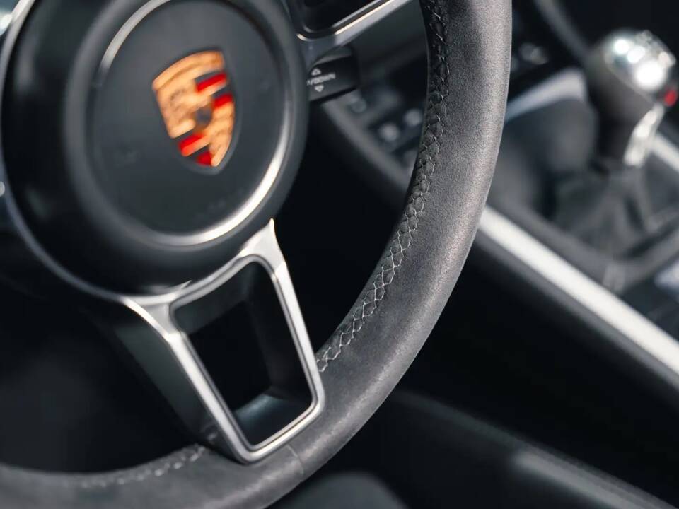 Afbeelding 32/36 van Porsche Cayman GT4 (2016)
