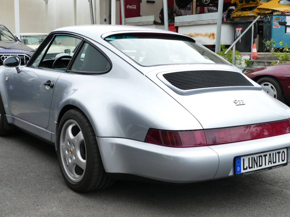 Image 7/22 of Porsche 911 Carrera 4 "30 Jahre 911" (1994)