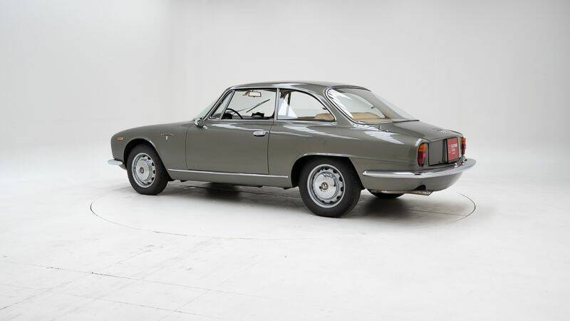 Bild 4/15 von Alfa Romeo 2000 Sprint (1961)