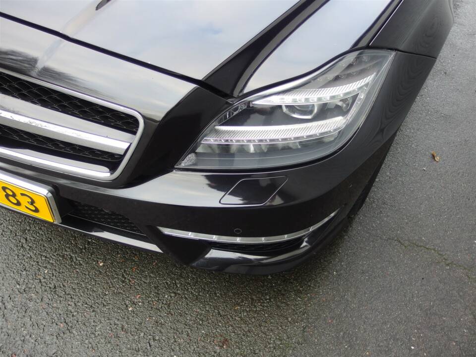 Image 28/97 of Mercedes-Benz CLS 63 AMG S 4MATIC (2013)