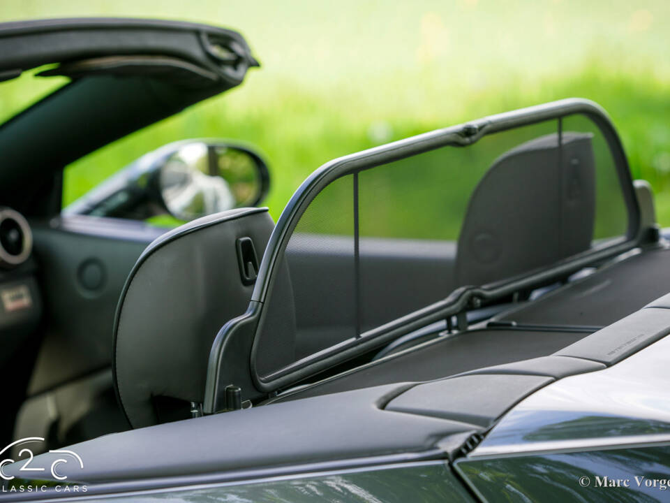 Image 49/85 de Ferrari California (2010)