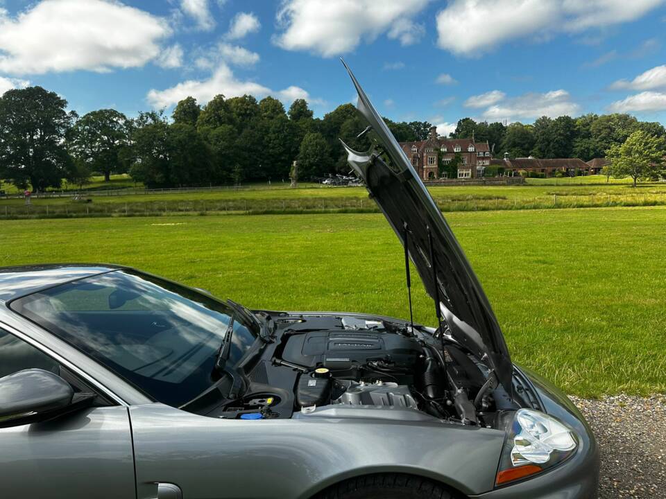 Image 42/46 of Jaguar XKR (2010)