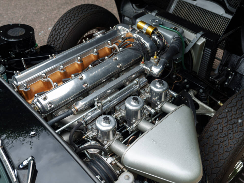 Image 21/22 of Jaguar E-Type 3.8 (1964)