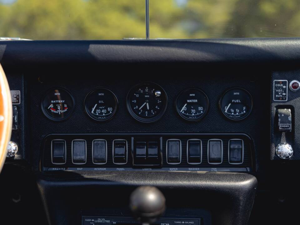 Image 48/50 de Jaguar E-Type (1969)