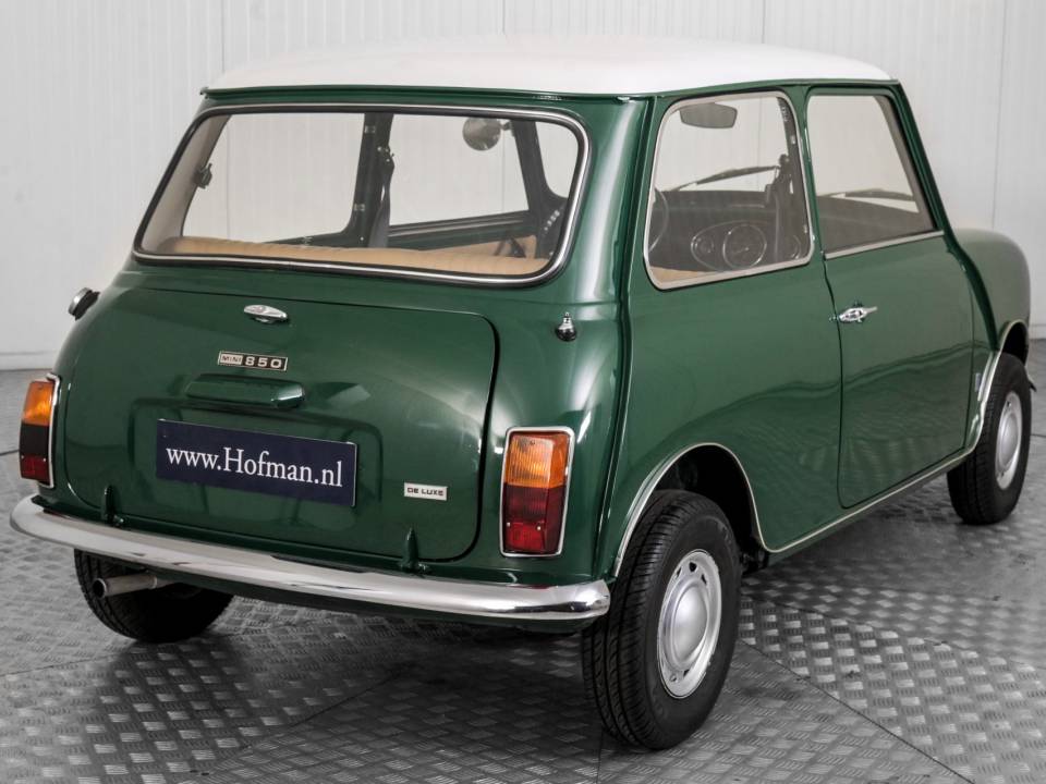 Image 17/50 of Mini 850 (1974)