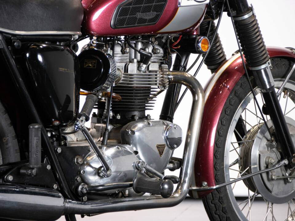 Afbeelding 50/50 van Triumph DUMMY (1970)