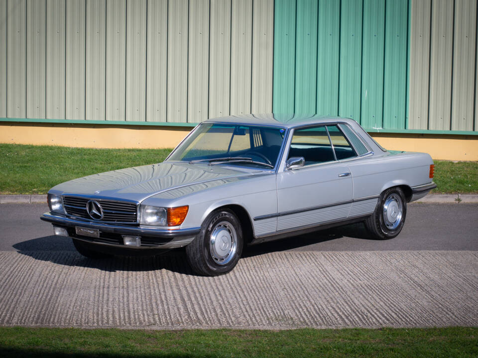 Imagen 2/39 de Mercedes-Benz 350 SLC (1972)