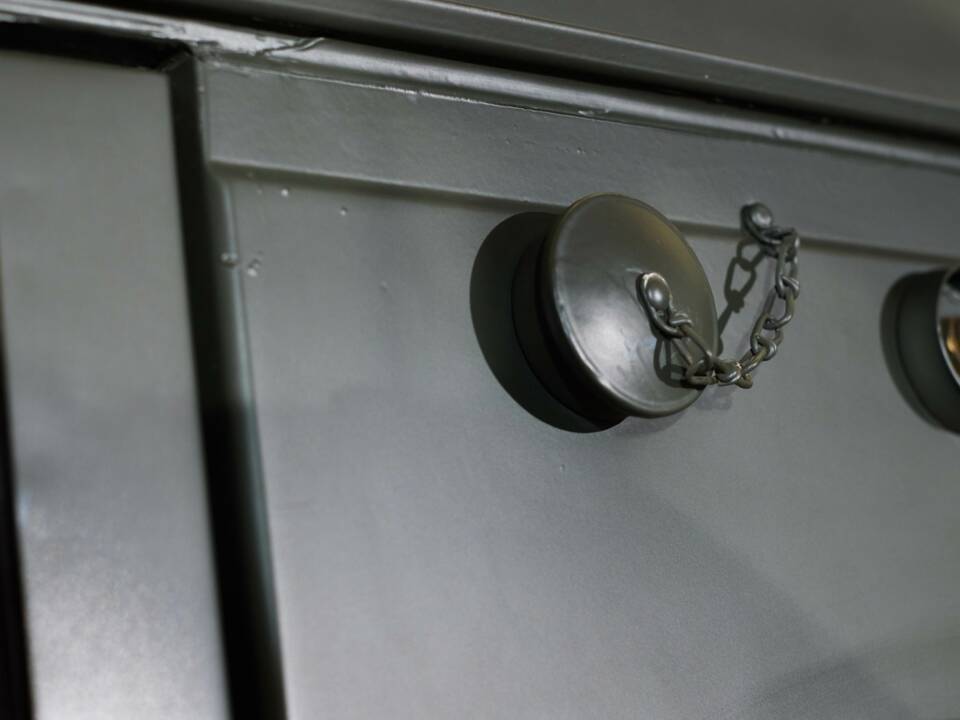 Image 32/68 of Steyr-Puch Pinzgauer 710 K (1973)