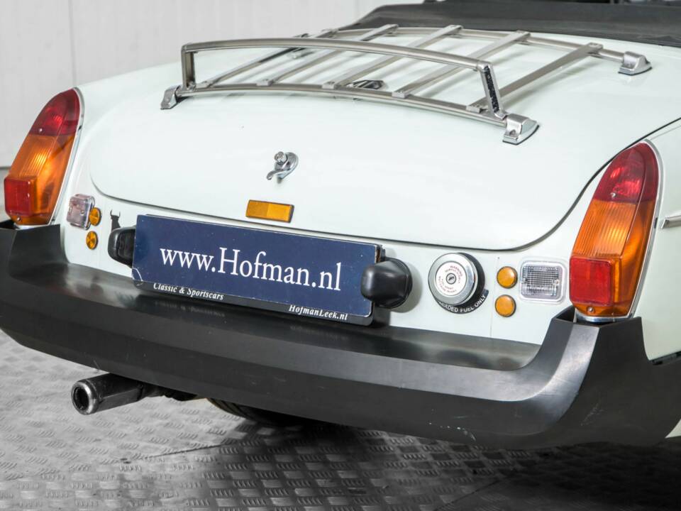 Bild 28/50 von MG MGB (1977)