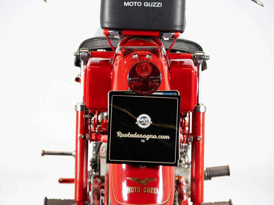Afbeelding 26/50 van Moto Guzzi DUMMY (1952)