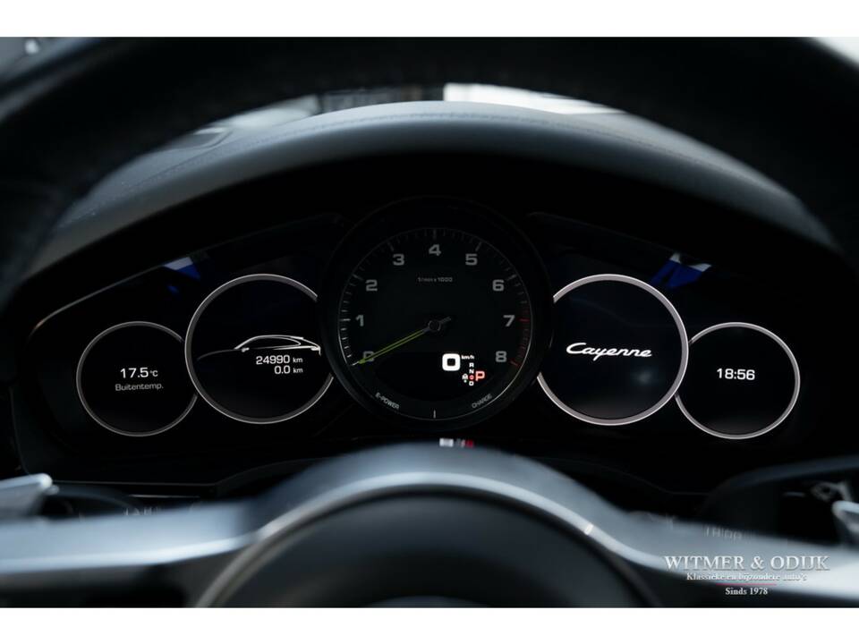 Image 19/32 of Porsche Cayenne Coupé E-Hybrid (2020)