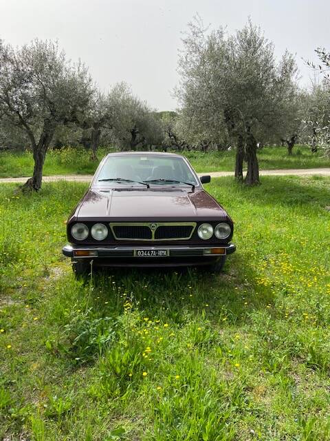 Bild 3/10 von Lancia Beta Coupe 1300 (1982)