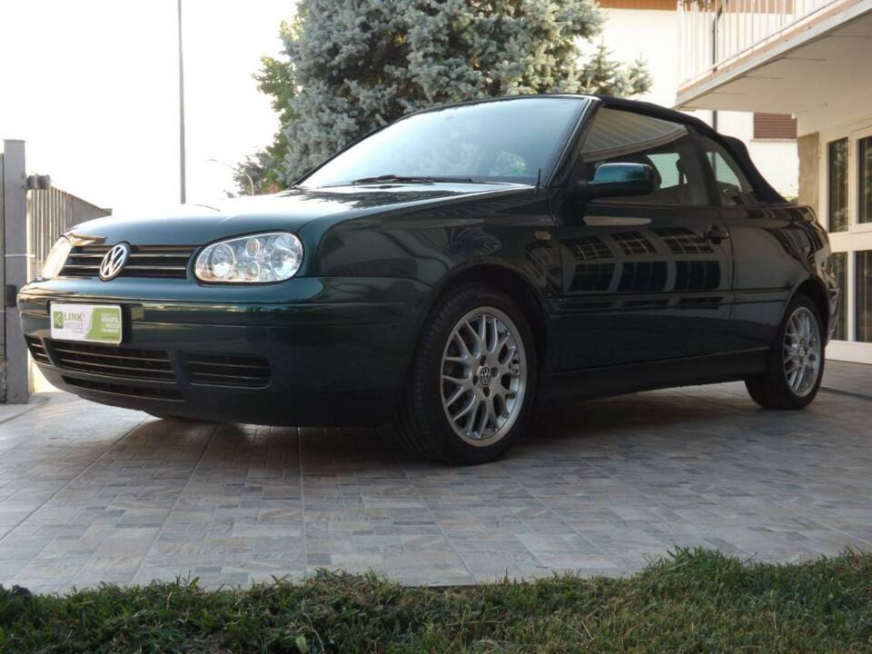 Bild 6/50 von Volkswagen Golf III Cabrio 1.6 (1998)