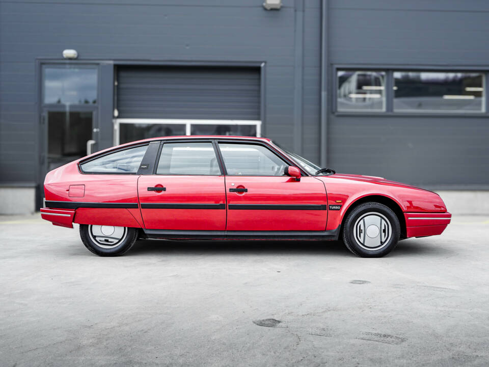 Image 3/44 de Citroën CX 25 GTI Turbo 2 (1986)