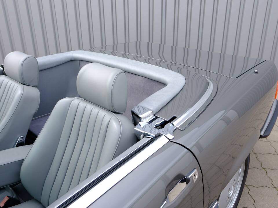 Image 46/97 de Mercedes-Benz 560 SL (1987)