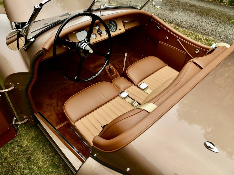 Image 48/50 of Jaguar XK 120 OTS (1950)