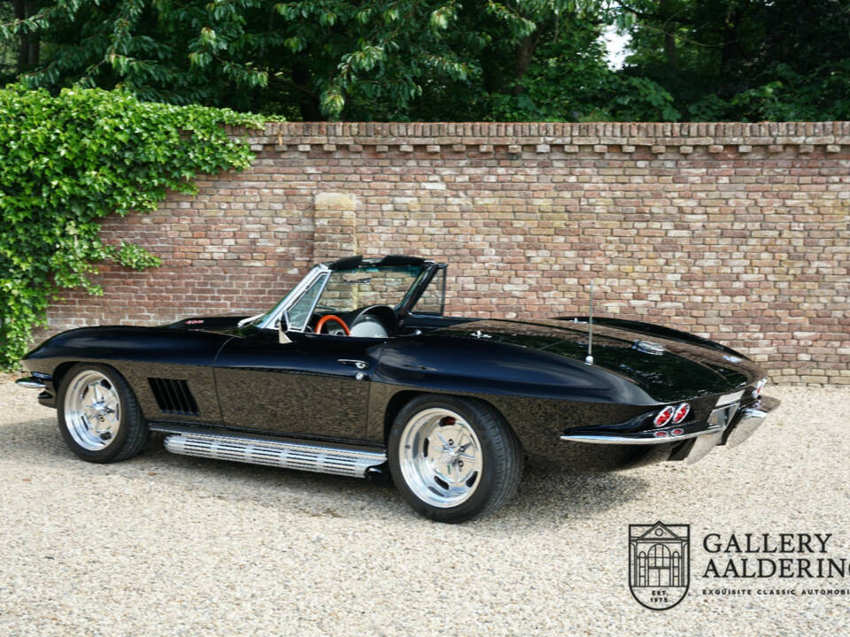 Immagine 18/50 di Chevrolet Corvette Sting Ray Convertible (1964)