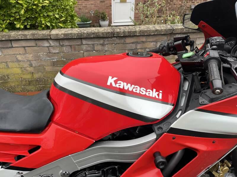 Image 7/17 of Kawasaki ZX-10 (1989)