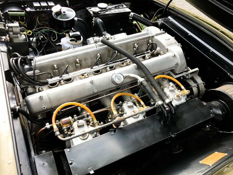 Bild 18/42 von Aston Martin Vantage (1973)