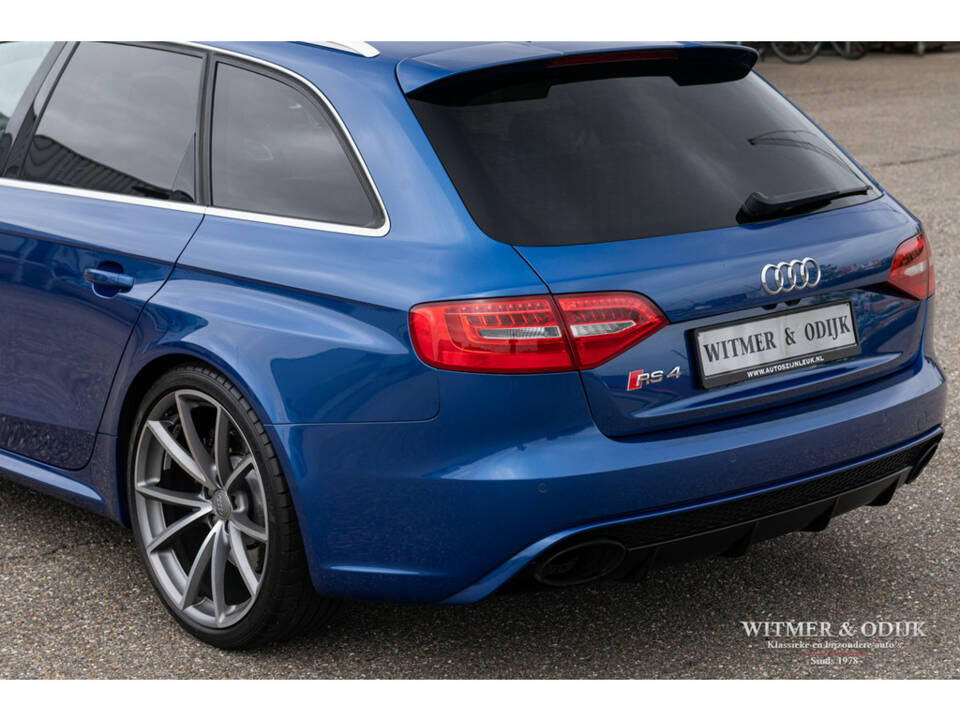Image 12/32 of Audi RS4 Avant (2014)
