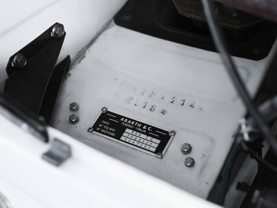 Image 40/47 of Abarth Fiat 850 TC (1965)