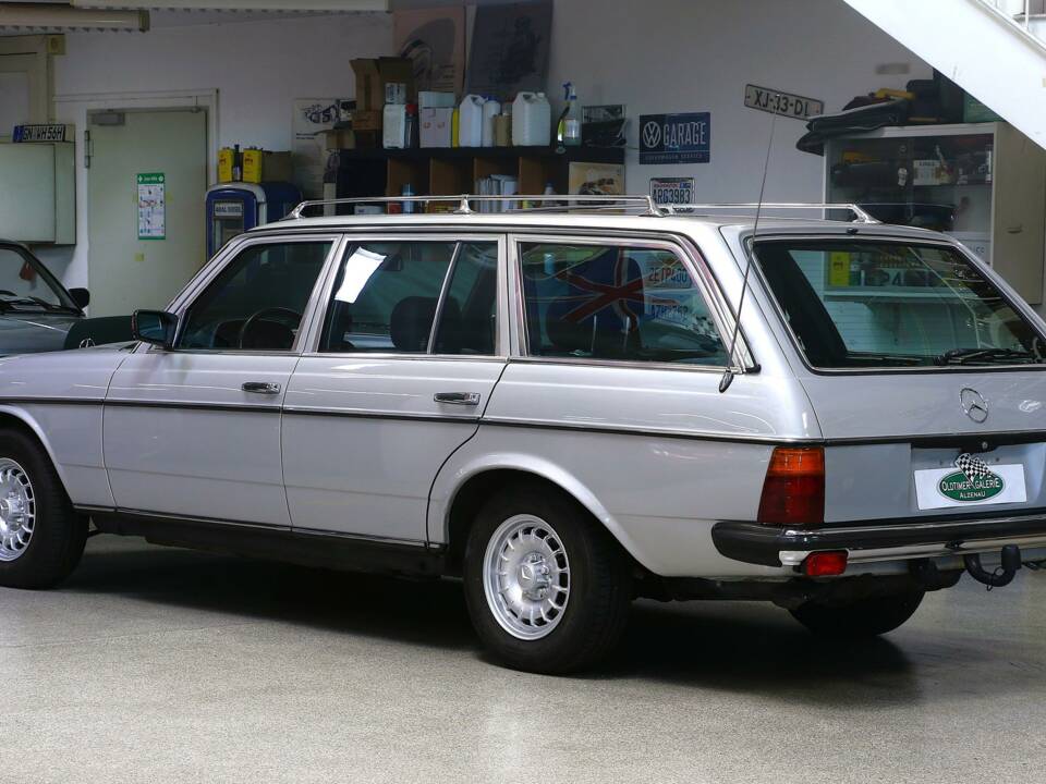 Bild 7/25 von Mercedes-Benz 280 TE (1985)
