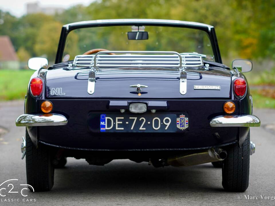 Image 56/60 of Triumph Spitfire Mk III (1970)