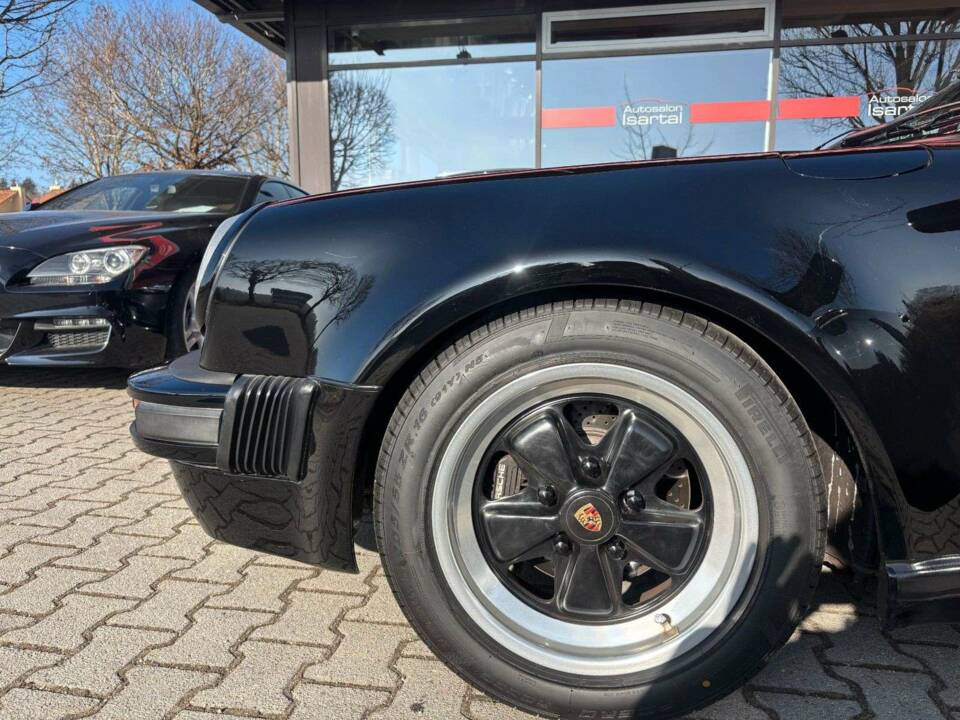 Bild 21/28 von Porsche 911 Carrera 3.2 (1989)