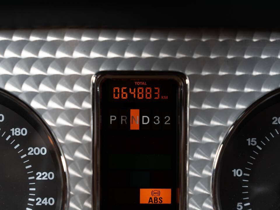 Image 27/43 of Bentley Continental T (1997)