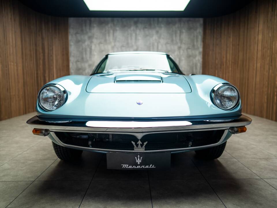 Image 2/97 of Maserati Mistral 3700 (1965)