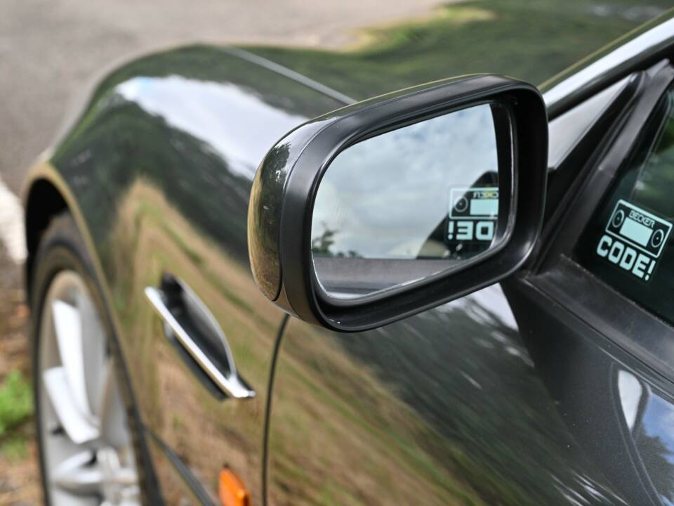 Image 23/50 de Aston Martin DB 7 Vantage (2002)