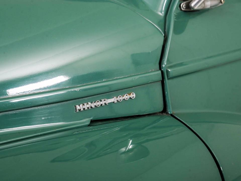 Image 28/50 of Morris Minor 1000 Traveller (1964)