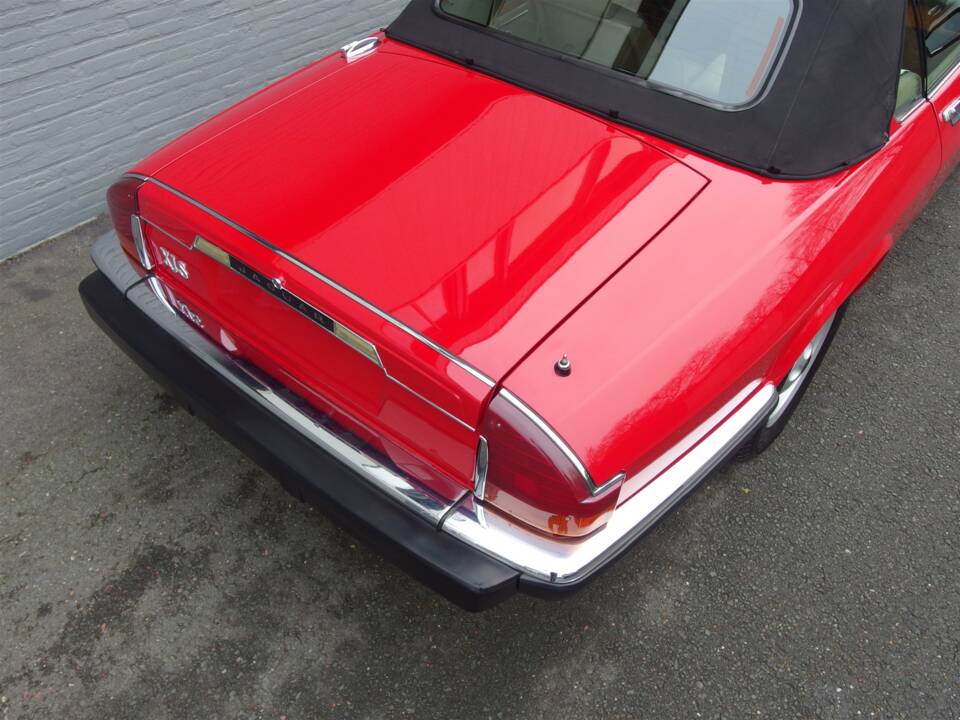 Image 14/99 de Jaguar XJS 5.3 V12 (1990)