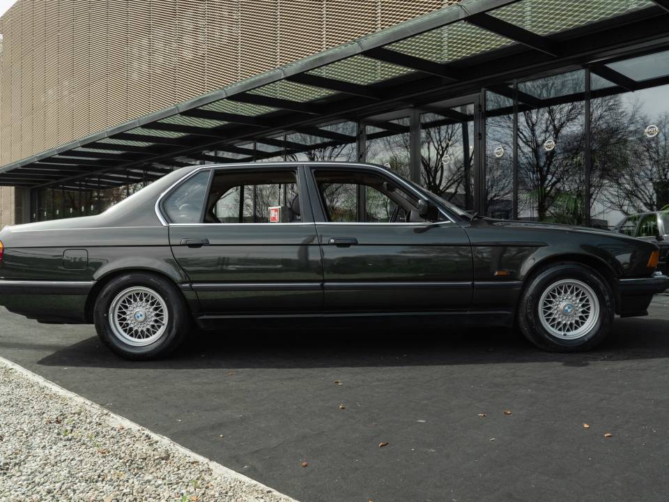 Imagen 4/34 de BMW 750iL (1989)