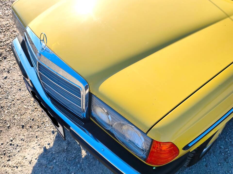 Bild 5/19 von Mercedes-Benz 200 (1980)