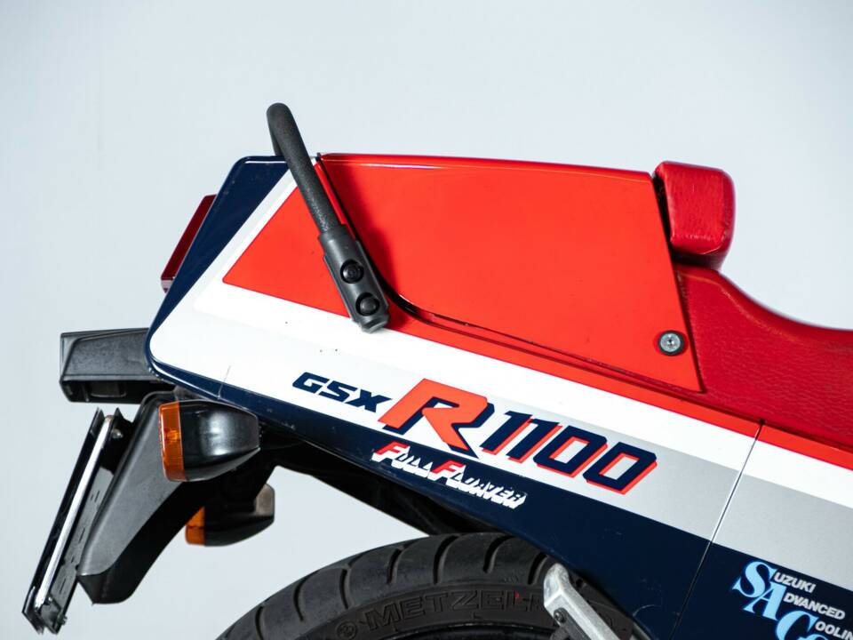 Afbeelding 47/50 van Egli-Suzuki GSX-R 1100 (1986)