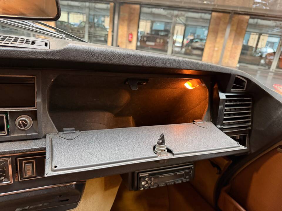 Bild 25/32 von Citroën DS 21 Pallas (1971)