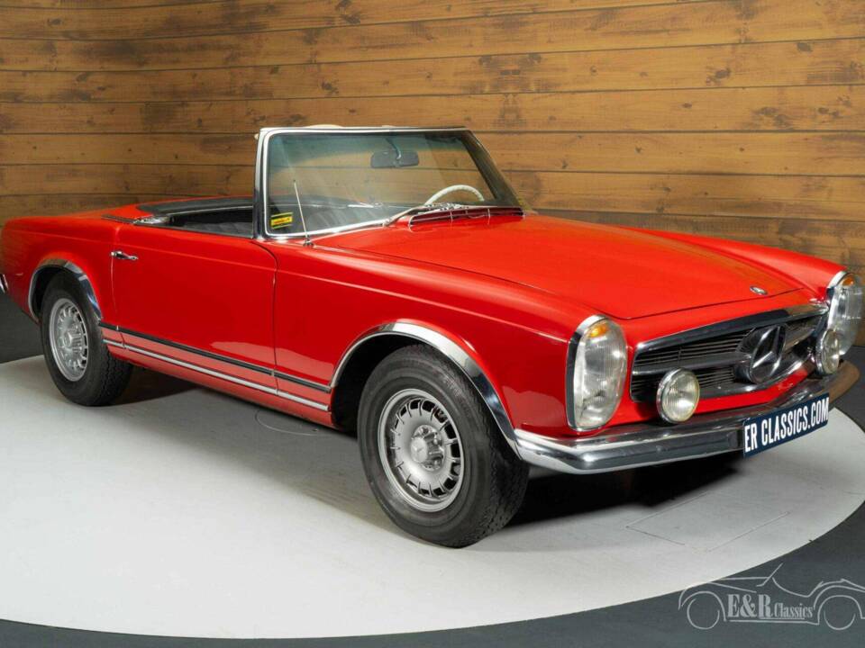 Image 16/19 de Mercedes-Benz 280 SL (1968)