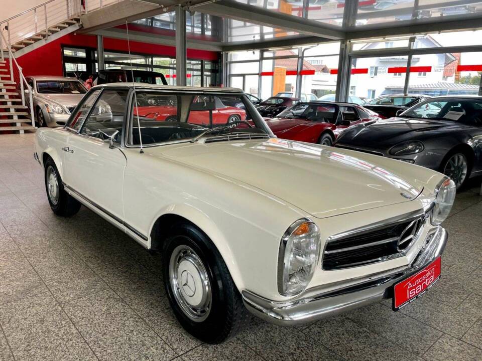 Image 4/20 of Mercedes-Benz 250 SL (1967)