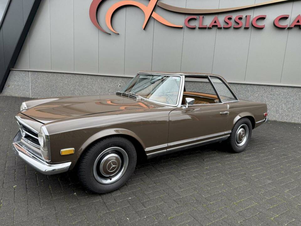 Image 16/36 de Mercedes-Benz 250 SL (1968)