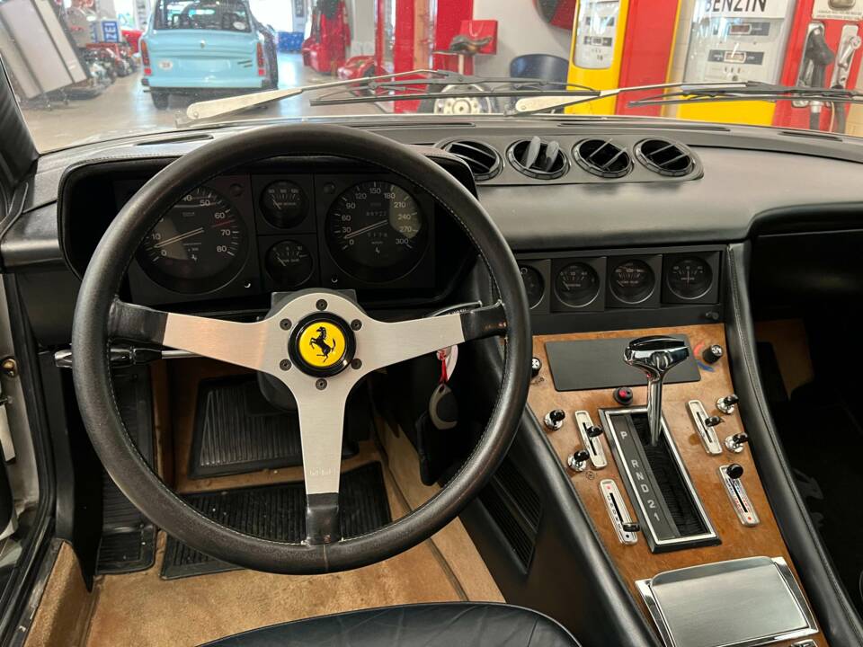 Image 9/19 of Ferrari 400 GT (1978)