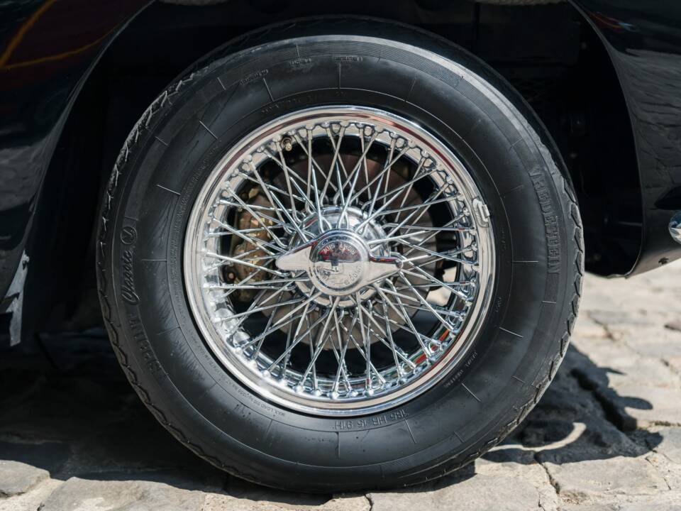 Afbeelding 18/75 van Aston Martin DB 5 Volante (1964)
