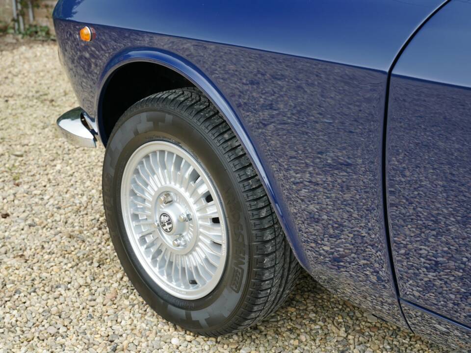 Bild 36/50 von Alfa Romeo 2000 GTV (1974)