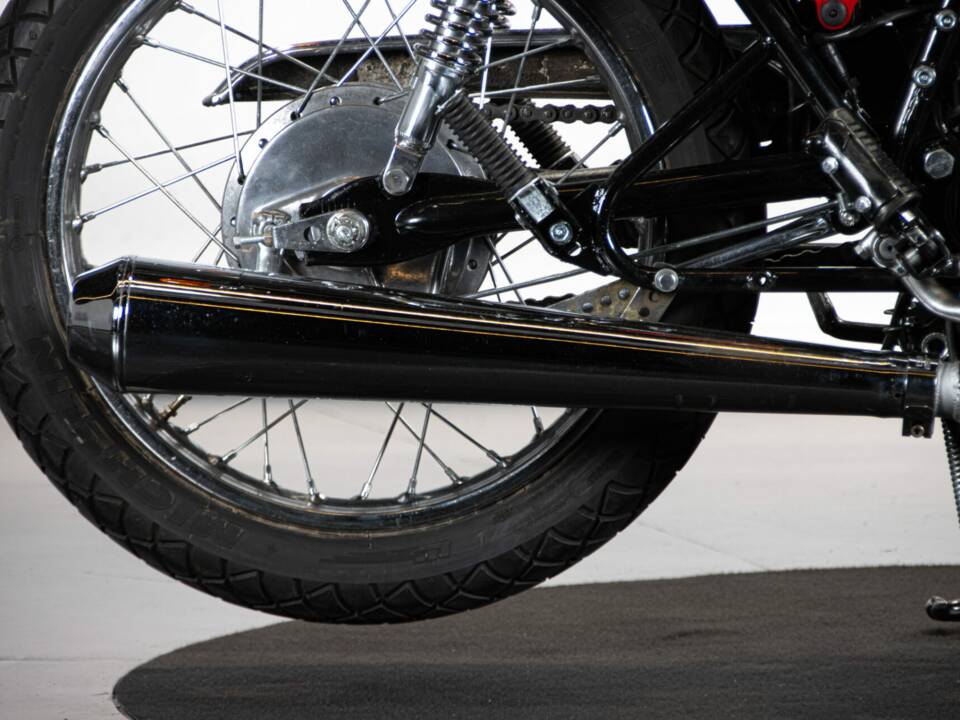 Imagen 31/50 de Honda CB 400 Four (1975)